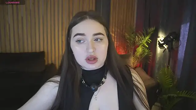 RapunzelAngel online show from 05-18-26, 05:56