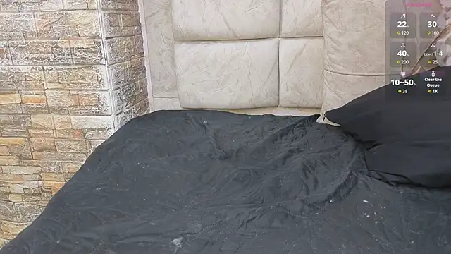 Snapshot of amarahanks11 chatting on 04-11-26, 07:45 amarahanks11 online show from 04-11-26, 07:45