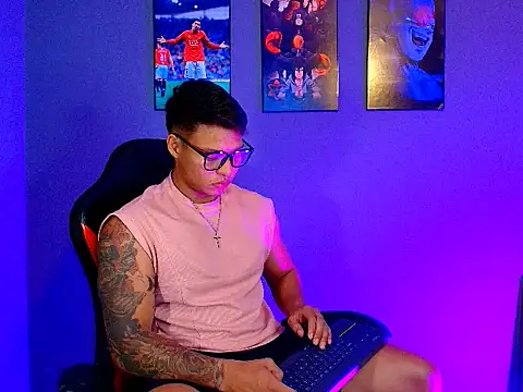 evan greey01 online show from 04-17-26, 03:42