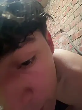 Snapshot of colageno_2005 chatting on 03-01-26, 10:54 colageno 2005 online show from 03-01-26, 10:54