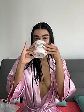 Bella Smithe online show from 04-21-26, 05:19