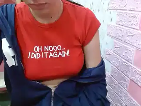 lolit cat online show from 04-21-26, 10:05