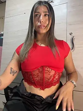 stefanyqueen69 online show from 05-10-26, 09:16