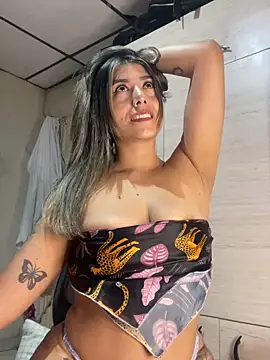 stefanyqueen69 online show from 05-13-26, 10:50