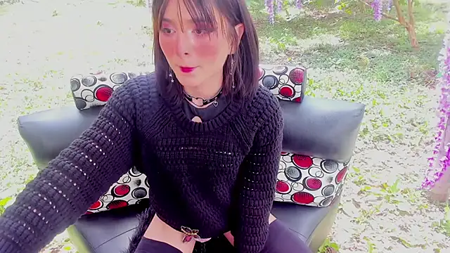 Snapshot of raejepsen chatting on 07-15-26, 04:36 raejepsen online show from 07-15-26, 04:36