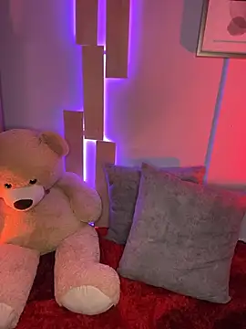 Taylor  0 online show from 04-25-26, 01:14