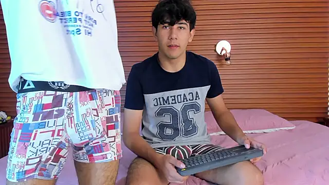 peakk twiinns online show from 03-11-26, 11:26