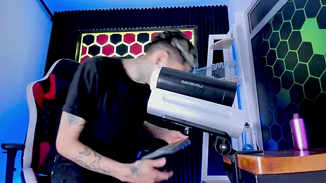 Max Hader  online show from 04-02-26, 03:13