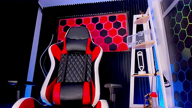 Max Hader  online show from 03-20-26, 04:24