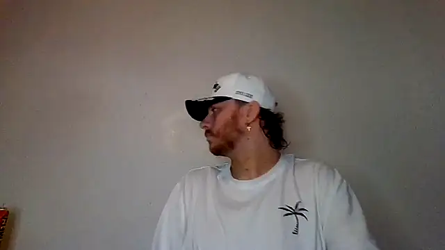 TallHungandCloudy69 online show from 04-04-26, 04:19