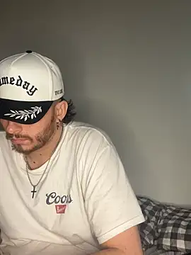 TallHungandCloudy69 online show from 04-11-26, 08:23