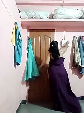 Miss-Dolly07 online show from 04-23-26, 06:42