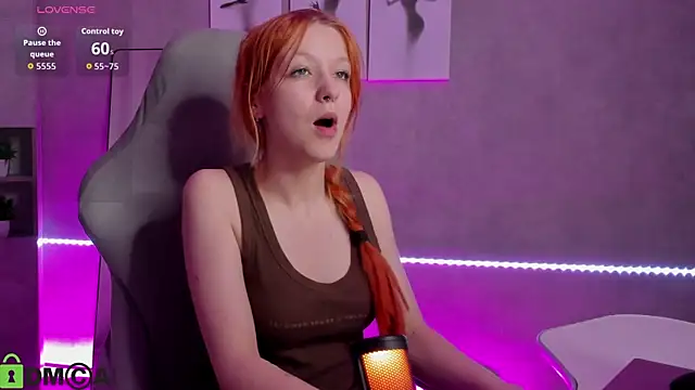 Emma Dusk online show from 05-15-26, 12:19
