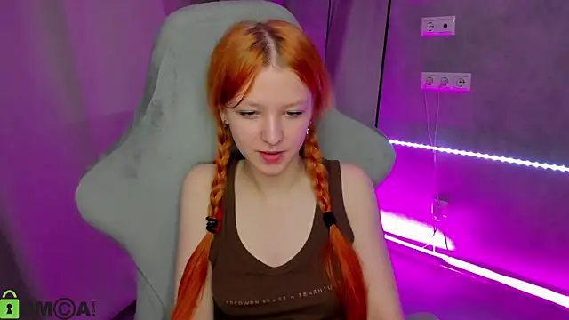 Emma Dusk online show from 05-20-26, 12:40