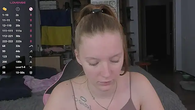 Mary Blu online show from 11-30-25, 11:22