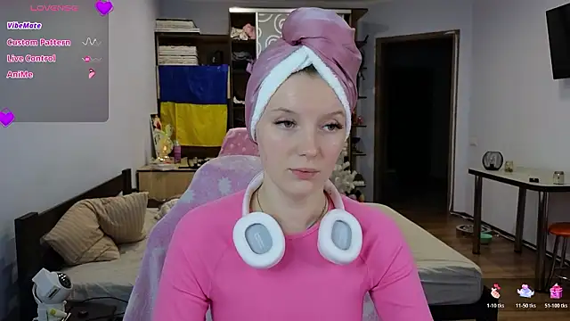 Snapshot of Mary_Blu chatting on 01-19-26, 02:10 Mary Blu online show from 01-19-26, 02:10