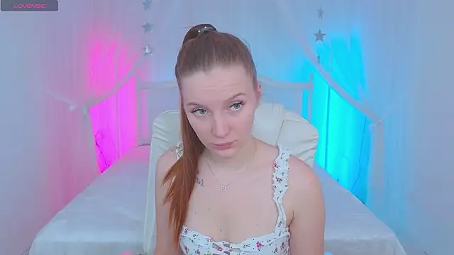 Snapshot of Mary_Blu chatting on 02-09-26, 10:57 Mary Blu online show from 02-09-26, 10:57