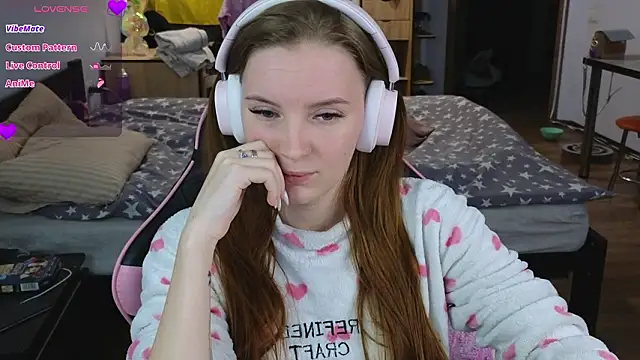 Snapshot of Mary_Blu chatting on 02-01-26, 10:30 Mary Blu online show from 02-01-26, 10:30