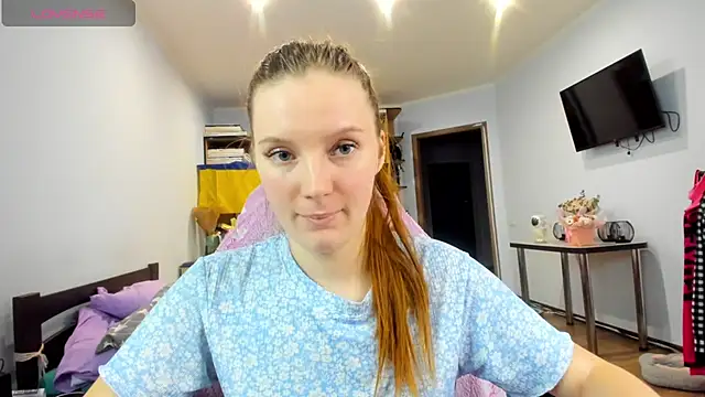 Snapshot of Mary_Blu chatting on 02-17-26, 03:53 Mary Blu online show from 02-17-26, 03:53