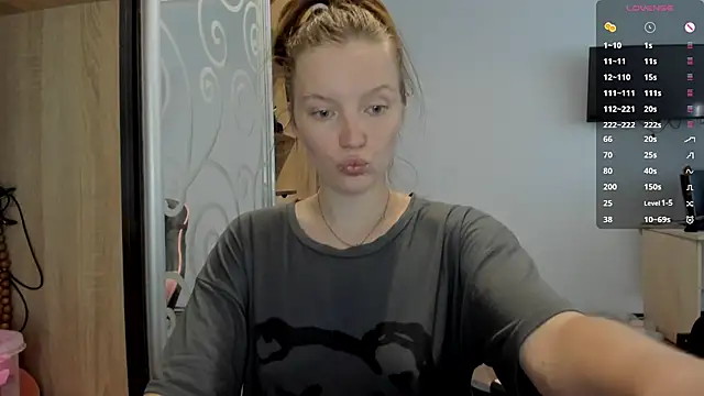 Mary Blu online show from 09-21-25, 08:52