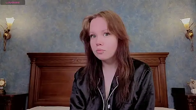 LeahAllsop online show from 06-02-26, 02:11