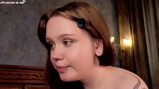 Snapshot of LeahAllsop chatting on 06-29-26, 10:15 LeahAllsop online show from 06-29-26, 10:15