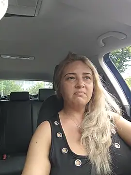 MellanieBliss online show from 06-10-26, 02:40