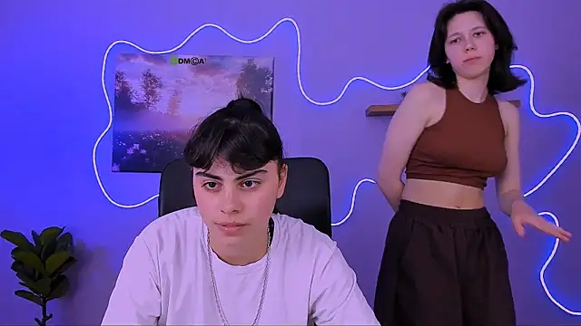 aria wild  online show from 05-20-26, 09:28