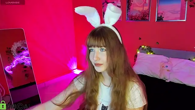 Snapshot of moonlight__67 chatting on 04-16-26, 11:44 moonlight 67 online show from 04-16-26, 11:44