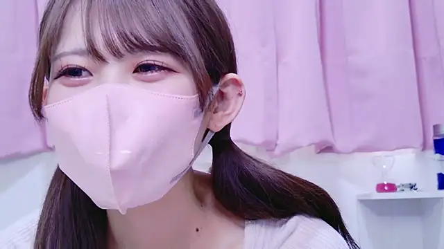 EMIRI 0426 online show from 03-18-26, 04:37