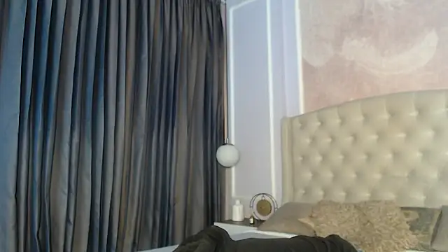 LiaTrainor online show from 03-09-26, 12:41