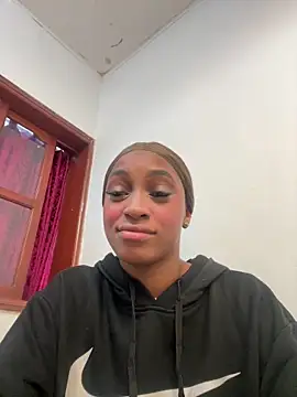 LiaTrainor online show from 03-12-26, 12:42