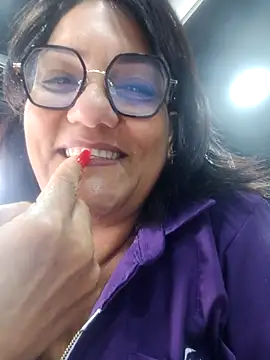 Snapshot of saraladys chatting on 04-28-26, 02:54 saraladys online show from 04-28-26, 02:54