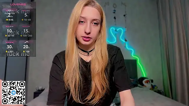 Snapshot of Emma_Willson chatting on 07-01-26, 05:46 Emma Willson online show from 07-01-26, 05:46