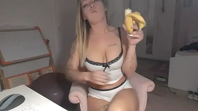 HiddenPearl online show from 04-13-26, 08:35