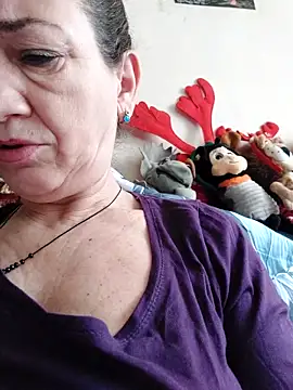 anayss17 online show from 04-10-26, 05:25