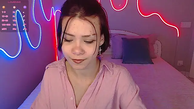 llittle-peachh online show from 04-07-26, 07:59