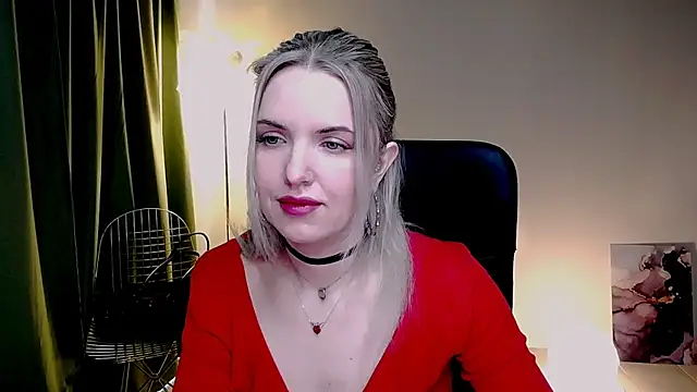 AliceSmite online show from 04-07-26, 10:39