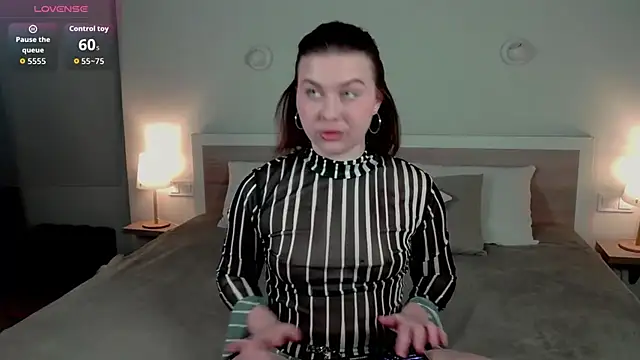 HermioneMoon online show from 04-02-26, 12:45