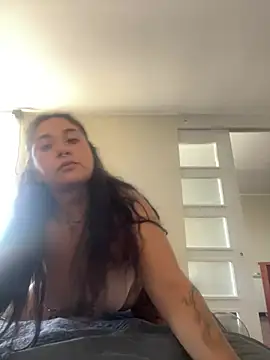 javieritr4 online show from 03-05-26, 03:52