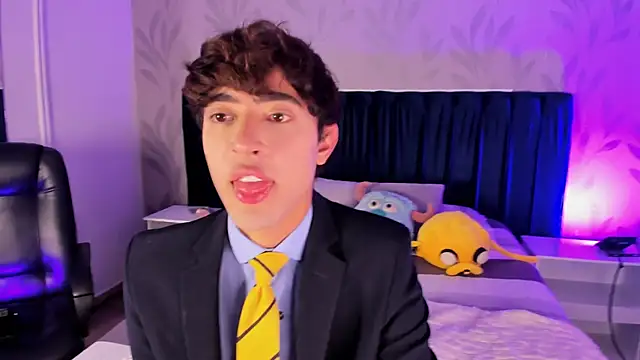 MatthewMoore  online show from 04-07-26, 12:34