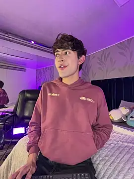 MatthewMoore  online show from 04-09-26, 12:45