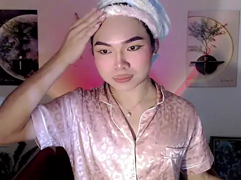 rainexox1 online show from 05-11-26, 06:05