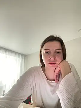 Luna2547 online show from 03-07-26, 08:32