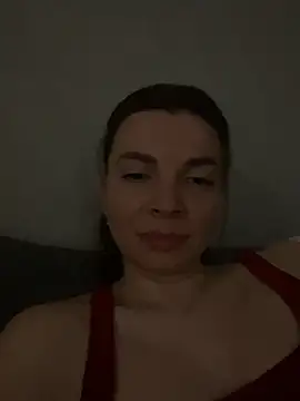 Luna2547 online show from 04-15-26, 07:29