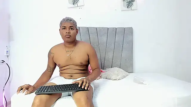 Andreina evans online show from 05-31-26, 04:40