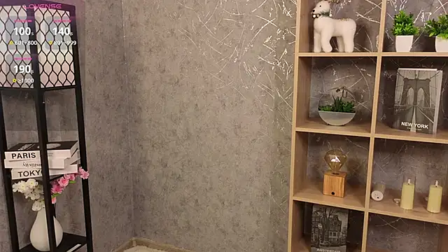 BreannaBuczak online show from 04-19-26, 01:39