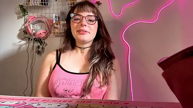 Snapshot of ThaoSankar chatting on 03-04-26, 06:04 ThaoSankar online show from 03-04-26, 06:04