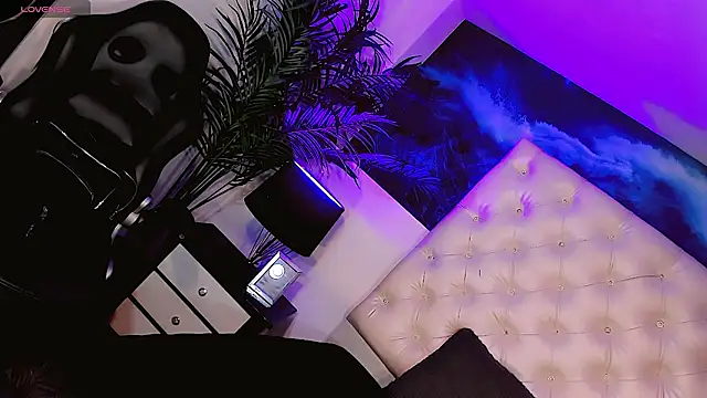 Valentiina Foxx online show from 07-04-26, 11:16