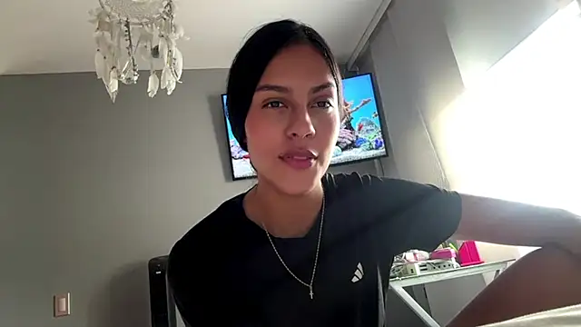 Snapshot of BrittneyBendler chatting on 03-04-26, 09:11 BrittneyBendler online show from 03-04-26, 09:11